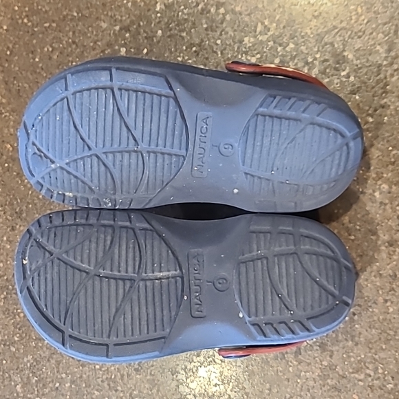 Nautica size 9 clogs - Picture 3 of 5